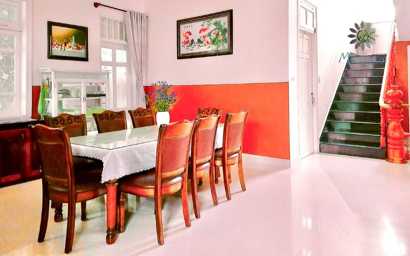 phòng bếp villa cẩm tú cầu